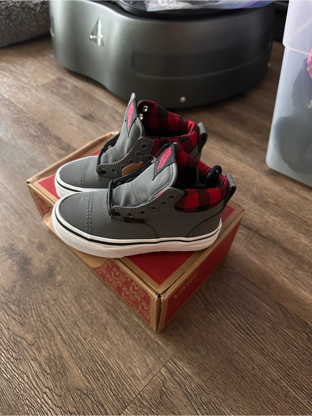 Vans Kids Gray Sneakers with Red Black Plaid Lining